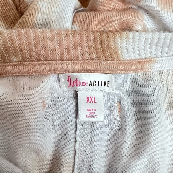 Flirtitude Active Tie Dye Pullover Crop Top Long Sleeves Reverse Seam Detail New - Picture 11 of 16
